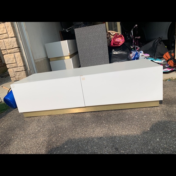 Storage unit - Picture 2 of 5